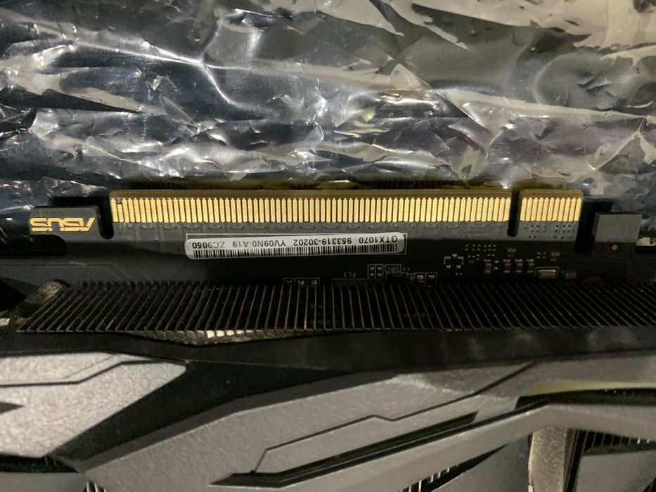 Видеокарта NVIDIA GeForce GTX 1070 8GB в отличном состоянии с коробкой