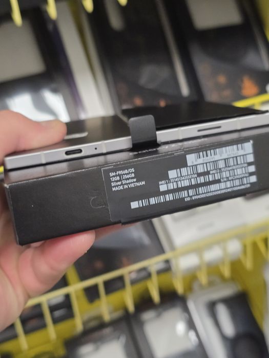 Samsung Galaxy Fold 6 12/256gb офіційний і відмінний стан