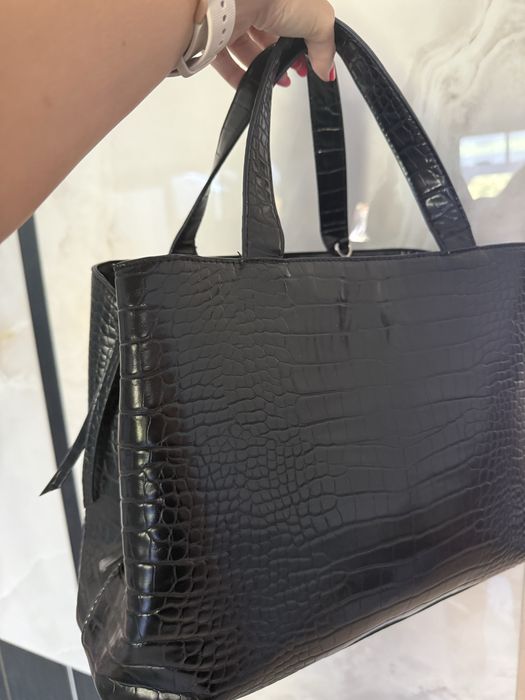 Torebka Reserved czarna shoperka