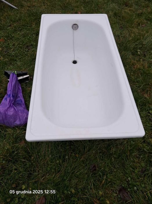 Wanna biała w bardzo dobrym stanie 140 x 70 cm