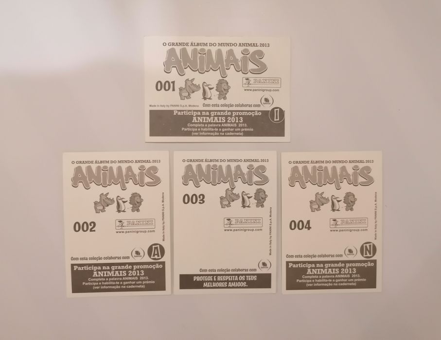 Conjunto de 4 cromos Animais, edição 2013 da Panini