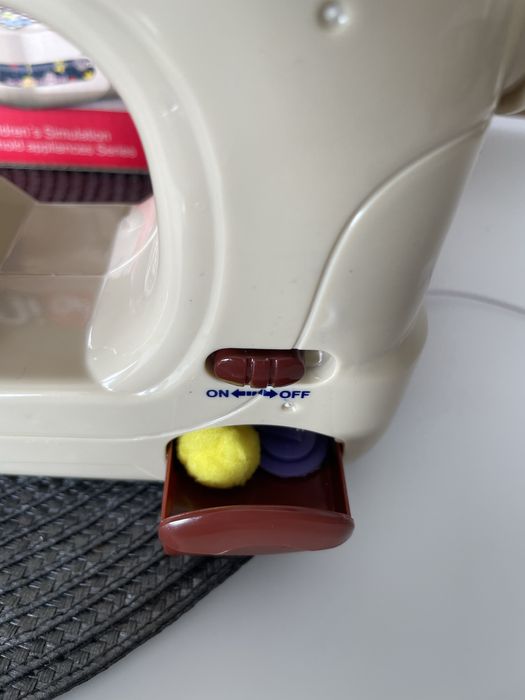 Дитяча швейна машика