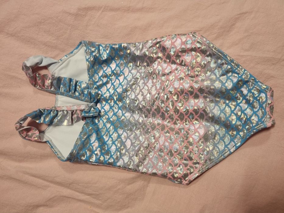 Strój piękny r 104 Nowy