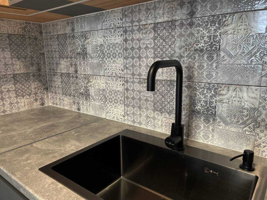 Оренда стильної 1-кім. на Целевича