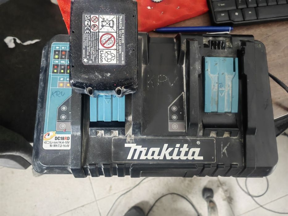 Ładowarka Makita podwójna stacja +bateria