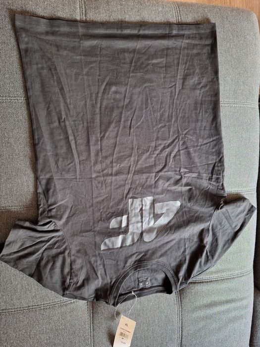 T-shirt 4F nowy okazja