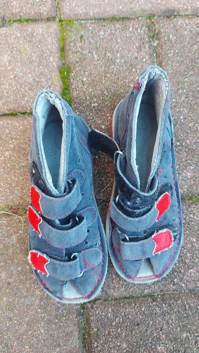 Skórzane sandały, za kostkę