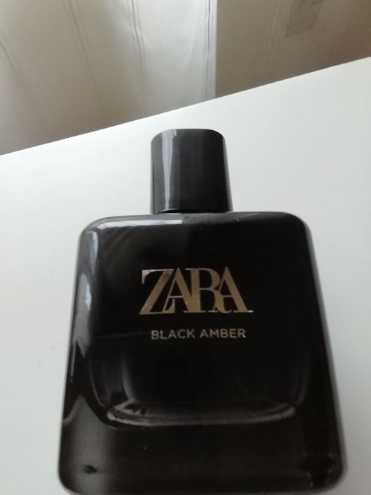 Frasco Black Amber da Zara, vazio