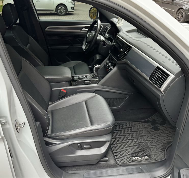 Продам Volkswagen Atlas Cross Sport 2020