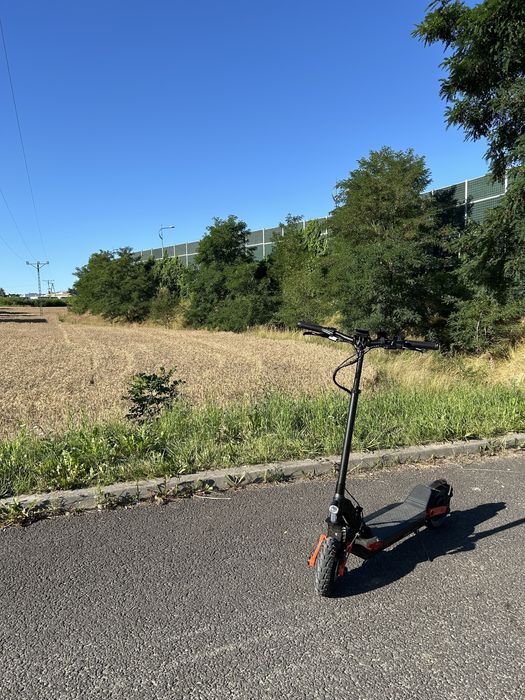 Hulajnoga elektryczna joyor