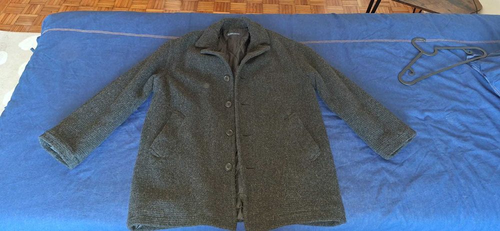 Casaco de lã, elegante, em perfeito estado!!