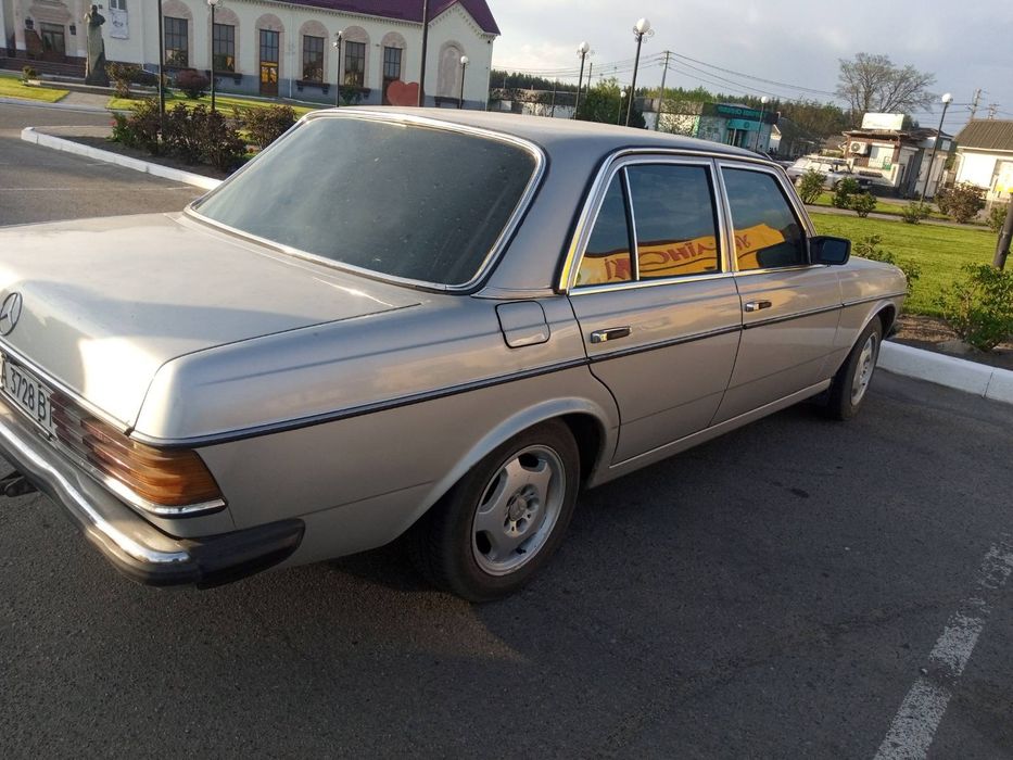 Mercedes-Benz 240D