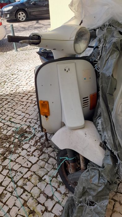 Vespa 50cc 1994 para restauro