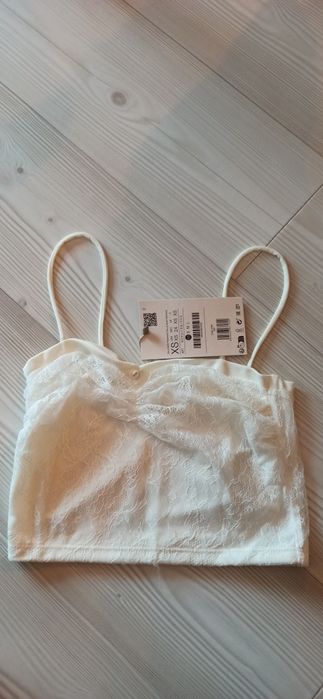 Komplet (spodnie i top) w rozmiarze XS