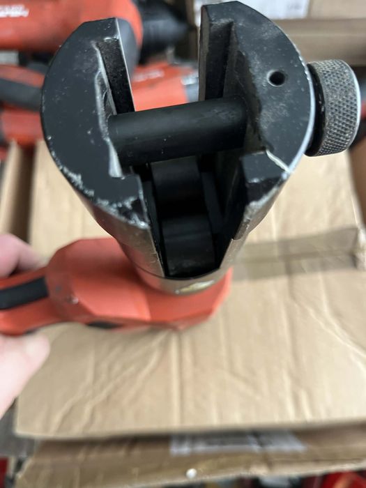 HILTI NPR32P-22 NURON zaciskarka do rur