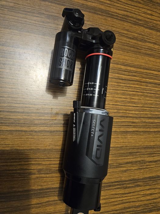 Rock shox Vivid Select+ 225x75
