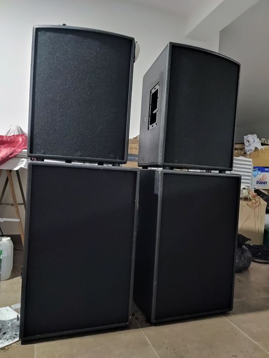 PA Acústica 4Flex 1600W RMS + Mesa Behringer 32canais e efeitos