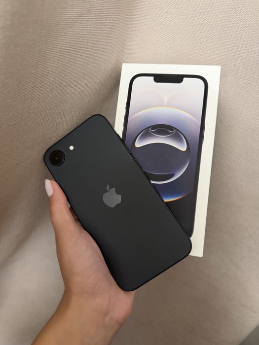 Sprzedam iPhone 16e 128 GB – Black