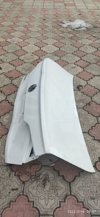 Крышка багажника Jetta MK7