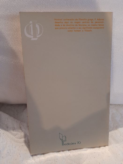 Sócrates, de Francesco Adorno, Edições  70