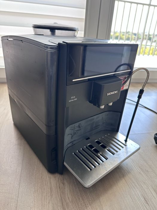 Ekspres do kawy siemens eq6 series 300 w pełni sprawny
