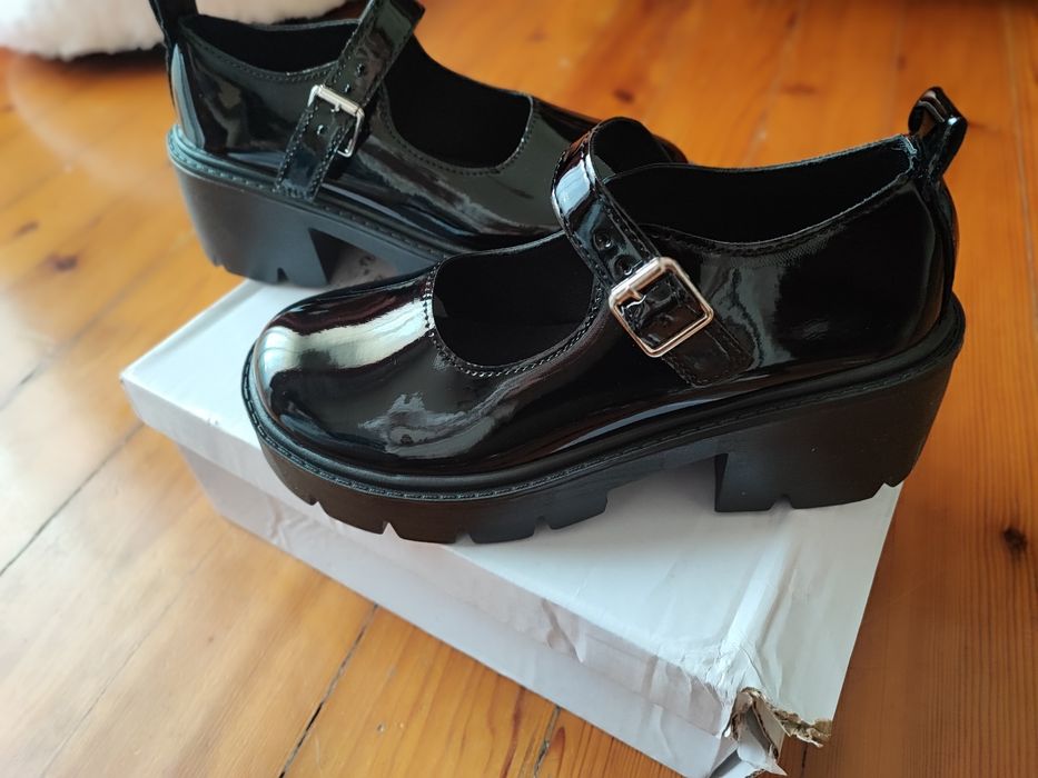 Sapatos Mary Jane (NOVOS)