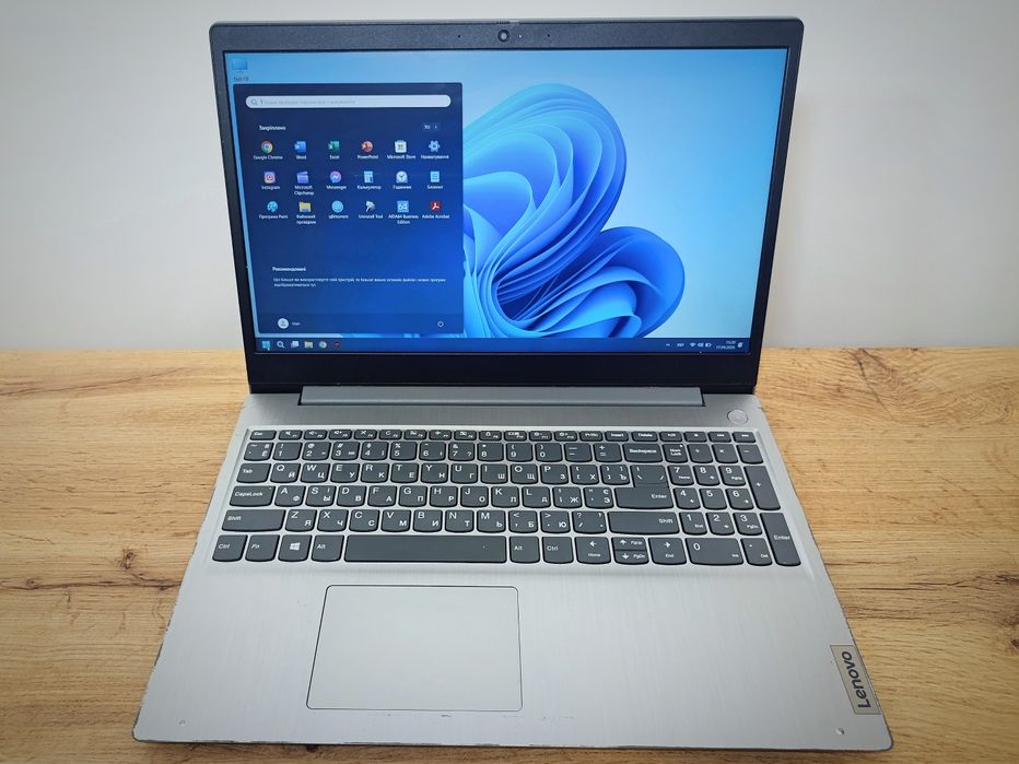 15'6 ноутбук Lenovo i3-1005G1/SSD 256GB/8GB DDR4/UHD Graphics/Батарея 23% зносу