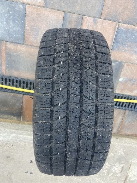 Продам шини  observe gsi 5