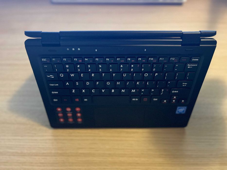 Laptop TechBite Arc 11.6 64GB HD | STAN IDEALNY