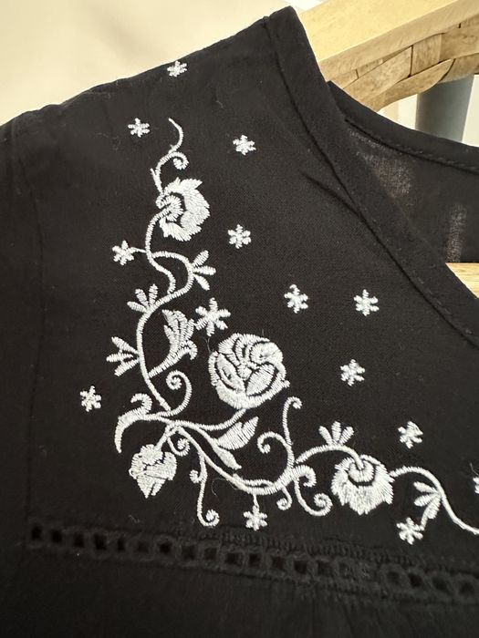 Czarna sukienka cropp S