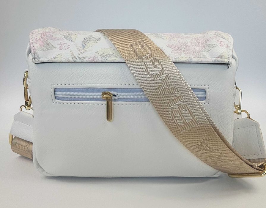 TOREBKA, Laura Biaggi,  listonoszka, biała