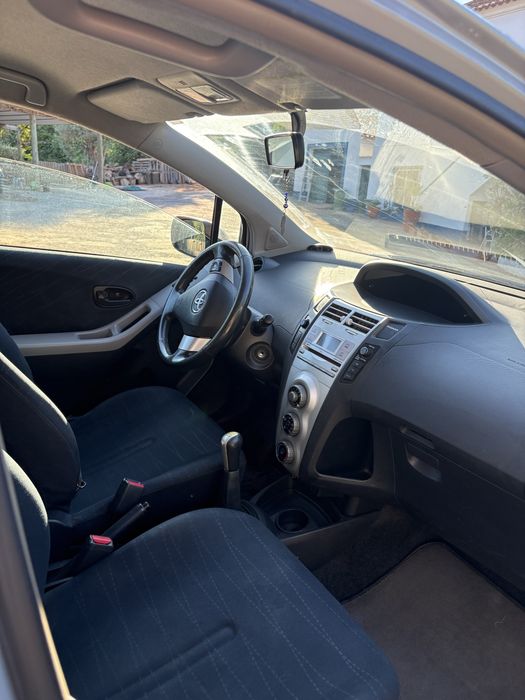 Toyota Yaris — fotografia 5