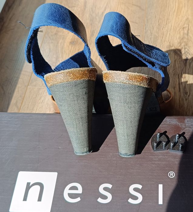 Sandały NESSI skóra rozm39