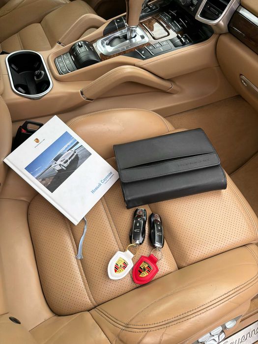 Продам Porsche Cayenne 958 | 3.6 бензин | Без пневмопідвіски