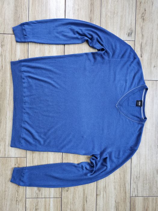 NOWY sweter HUGO BOSS meski r. M oryginalny - okazja