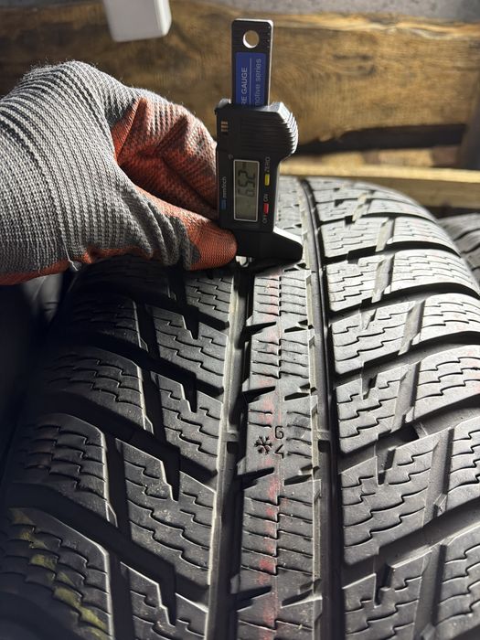 255/55 r19 Nokian 4шт