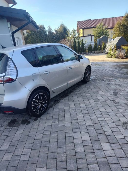 Sprzedam Renault Scenic III – Komfortowy Rodzinny Minivan | Zadbany