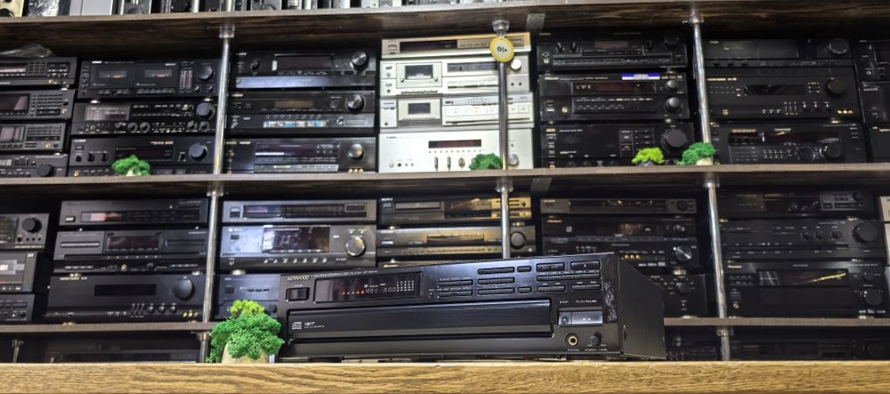 CD програвач Kenwood DP-R4070