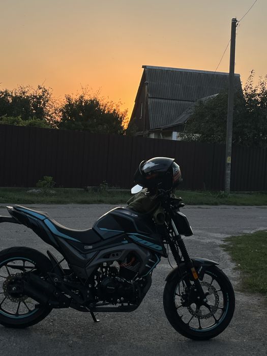 Продам або обміняю мустано ст200