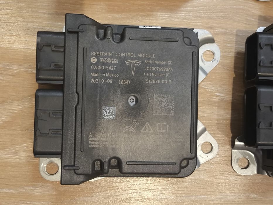 Tesla model 3 Y SRS (блок подушок) 1512876-00-B, 1512876-00-E