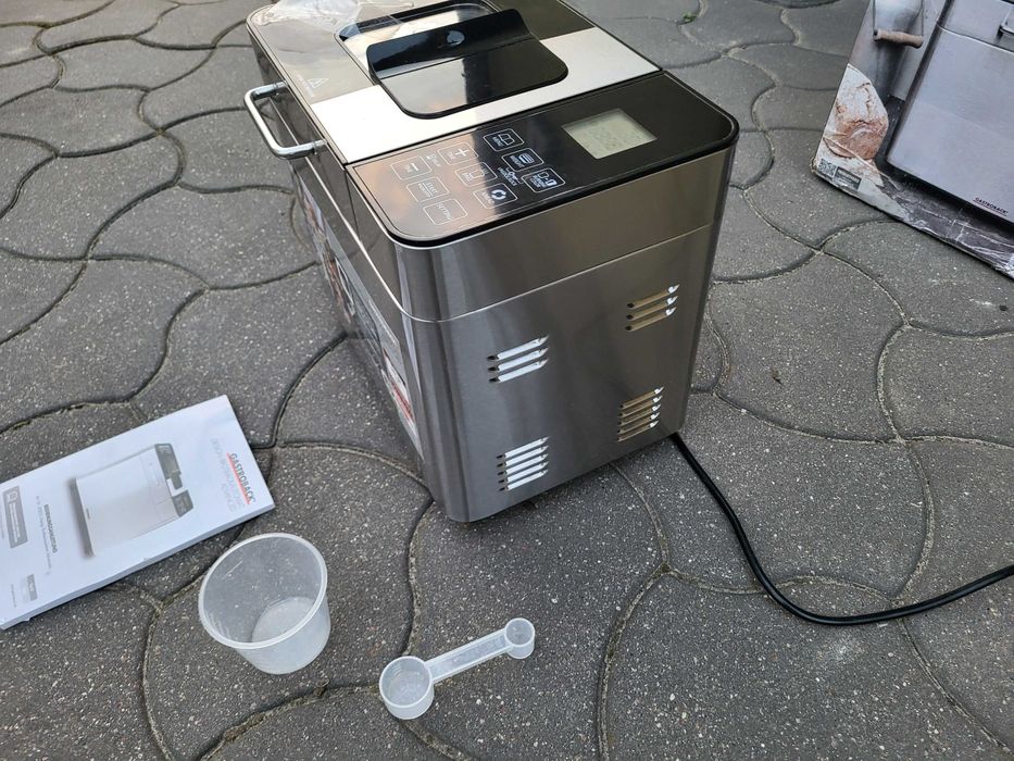 Wypiekacz do chleba GASTROBACK 42823 mocny 500w 18 programów