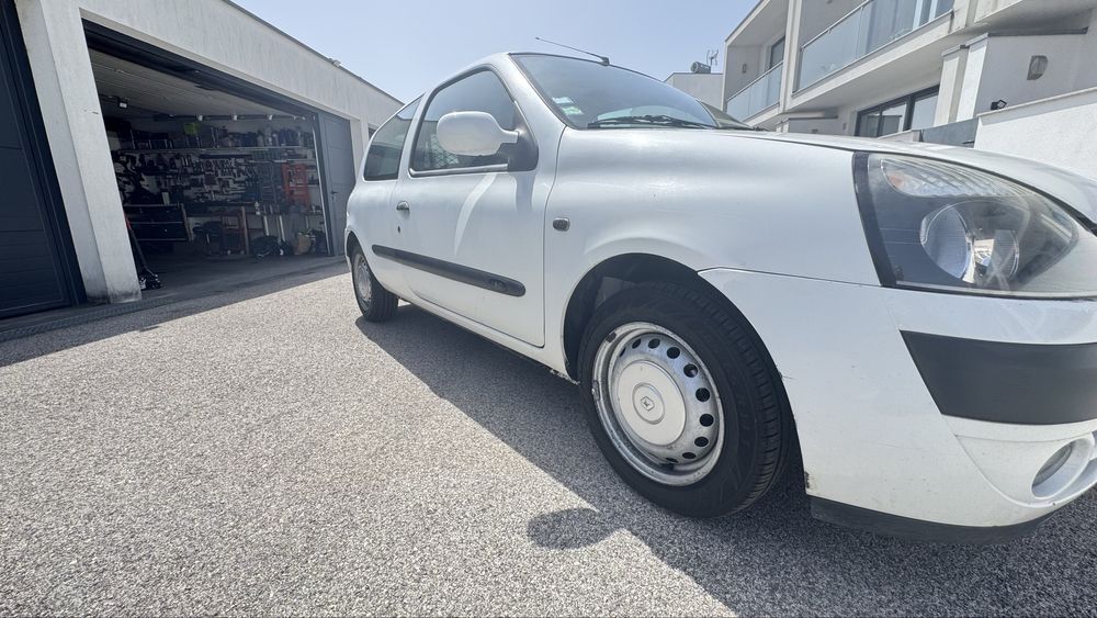 Renault Clio 1.9D 08/2000