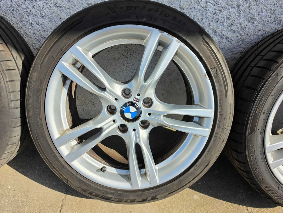 Jantes BMW 18" Pack M com Pneus 225.45.18 + 255.40.18