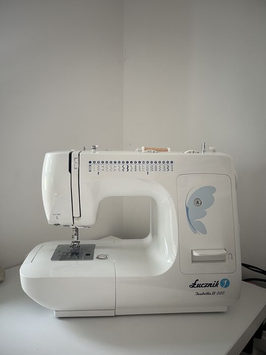 Maszyna do szycia Łucznik Izabella II 888 sprawna 100% juki overlock