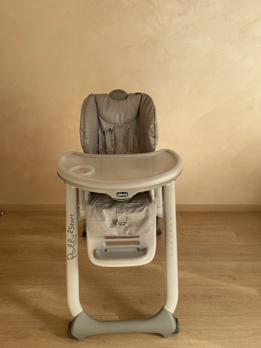 Продам стульчик для кормления Chicco от 0-3 лет