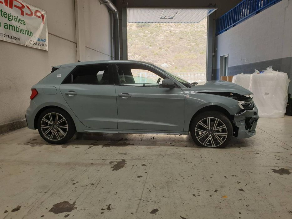 Câmera De Visualização Frontal Audi A1 Sportback Gba