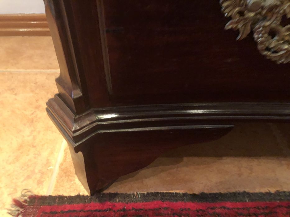 Comoda D. jose em pau santo