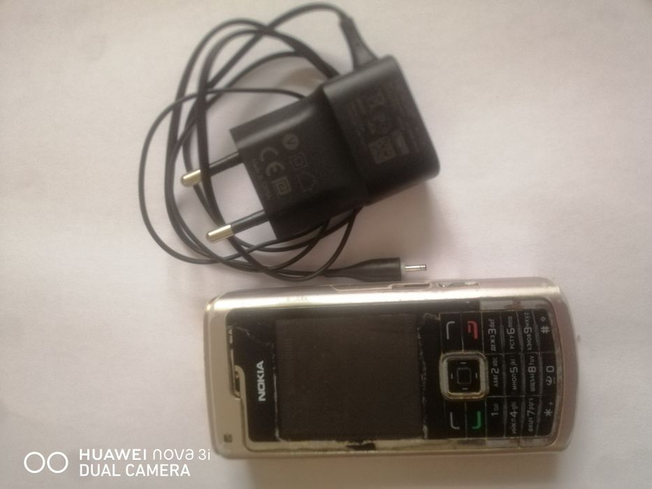 Нокиа N72-5 оригінал Фінляндія з новою батареєю та зарядним