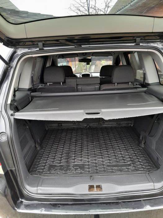 Продам Опель зафіра В 2009 року 1.9сді.клімат контроль.круіз.обслужена