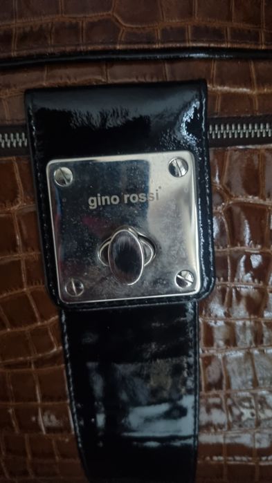 Torebka z lakierowanej skóry marki Gino Rossi